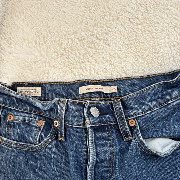 Levis Jeans Womens 24 Blue Wedgie Straight Raw Hem Mid Rise Denim Stretch Frayed - Picture 5 of 8